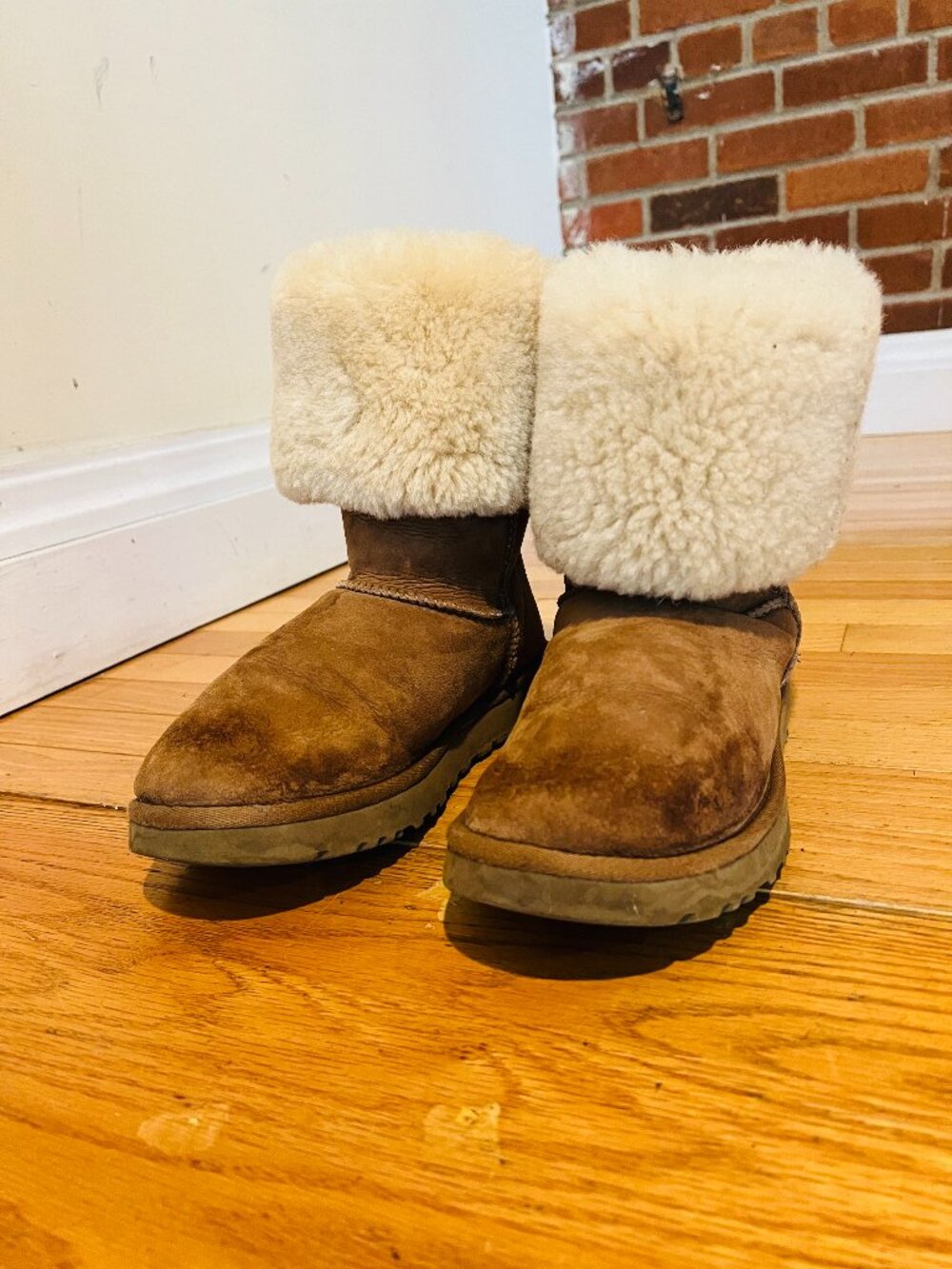 Women’s Ugg Classic Tall II Sheepskin Pull-On Boots SIze 9 - Picture 2 of 16